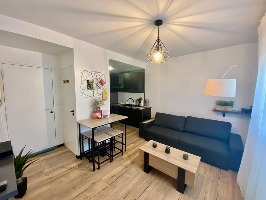 Clos Pasteur Modern For 4 People Poitiers Extérieur photo